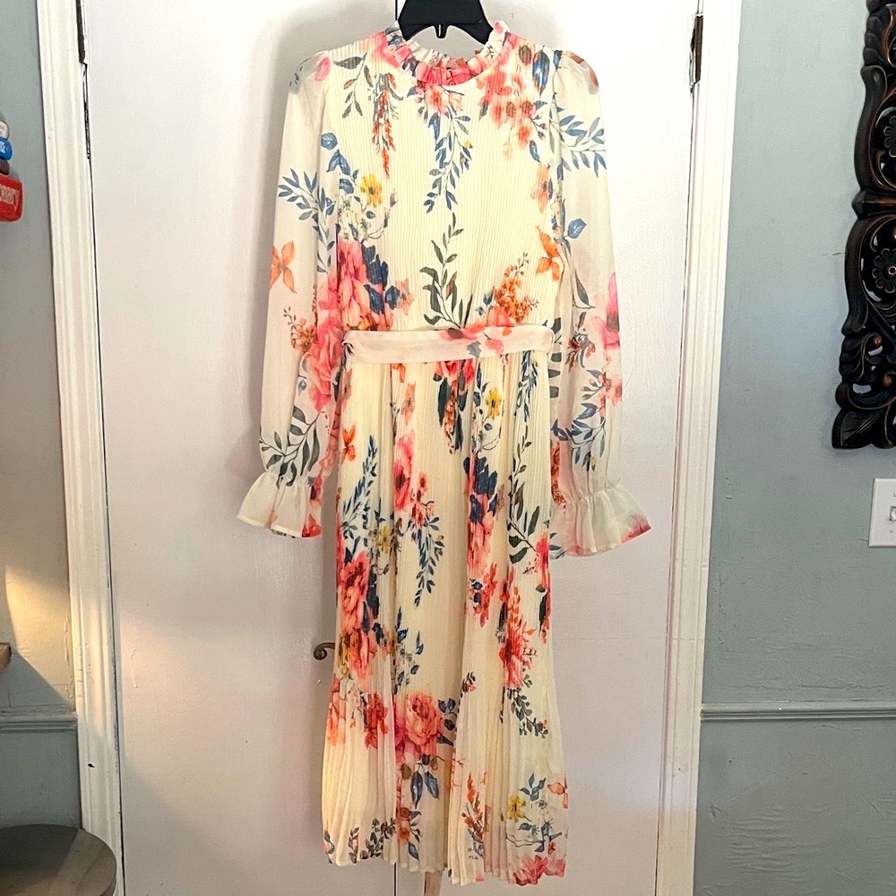 {Anrabress} Chic Floral Long Sleeve Dress in Cream